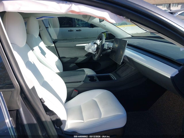 2023 TESLA MODEL Y 7SAYGDEE9PF621844 Photo 4