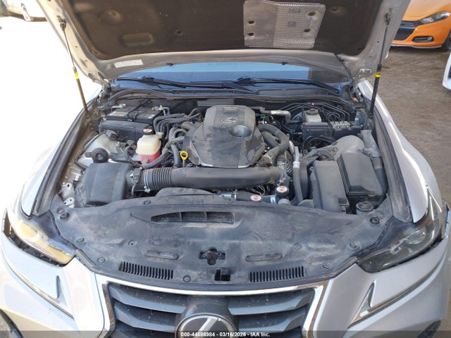 2017 LEXUS IS 200T JTHBA1D29H5039982 Photo 9