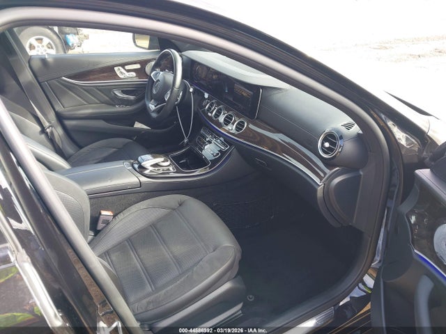 2018 Mercedes-benz Amg E 43 4matic მანქანა იყიდება აუქციონზე, vin: WDDZF6EB4JA478779, აუქციონის ნომერი: 44586992
