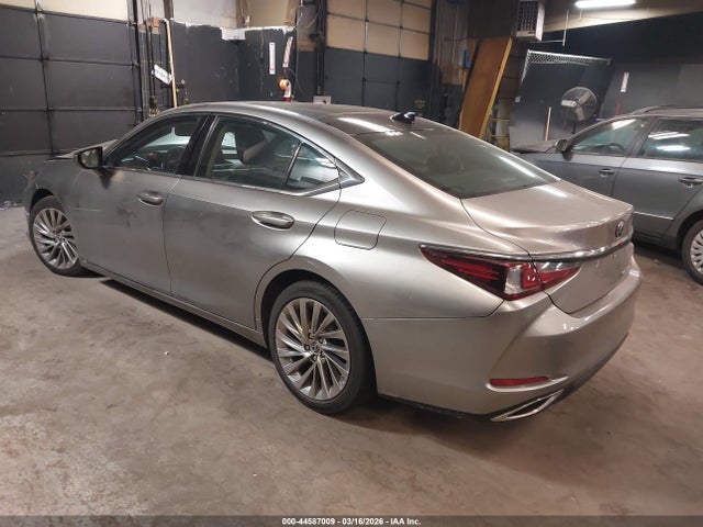 44587009 :رقم المزاد ، 58ABZ1B19KU015879 vin ، 2019 Lexus Es 350 Luxury مزاد بيع