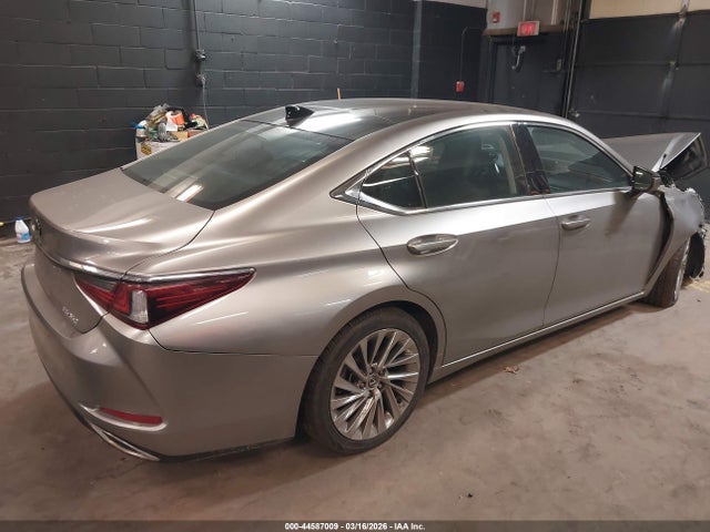 44587009 :رقم المزاد ، 58ABZ1B19KU015879 vin ، 2019 Lexus Es 350 Luxury مزاد بيع