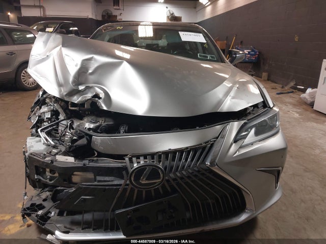 44587009 :رقم المزاد ، 58ABZ1B19KU015879 vin ، 2019 Lexus Es 350 Luxury مزاد بيع