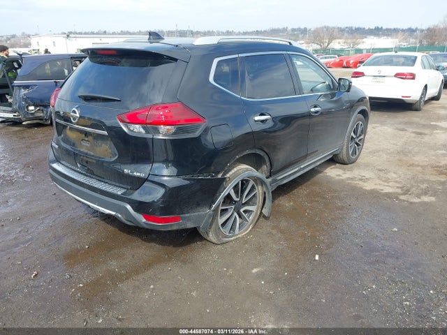 JN8AT2MV3HW283102 Nissan Rogue Sl