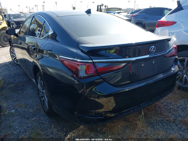 44587083 :رقم المزاد ، 58AD21B12LU009985 vin ، 2020 Lexus Es 300h مزاد بيع
