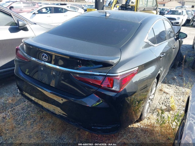 44587083 :رقم المزاد ، 58AD21B12LU009985 vin ، 2020 Lexus Es 300h مزاد بيع