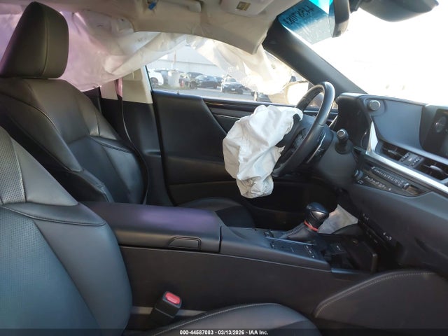 44587083 :رقم المزاد ، 58AD21B12LU009985 vin ، 2020 Lexus Es 300h مزاد بيع