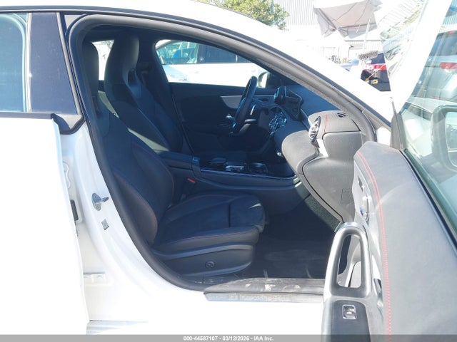 2022 MERCEDES-BENZ CLA 250 COUPE W1K5J4GB7NN320224 Photo 4