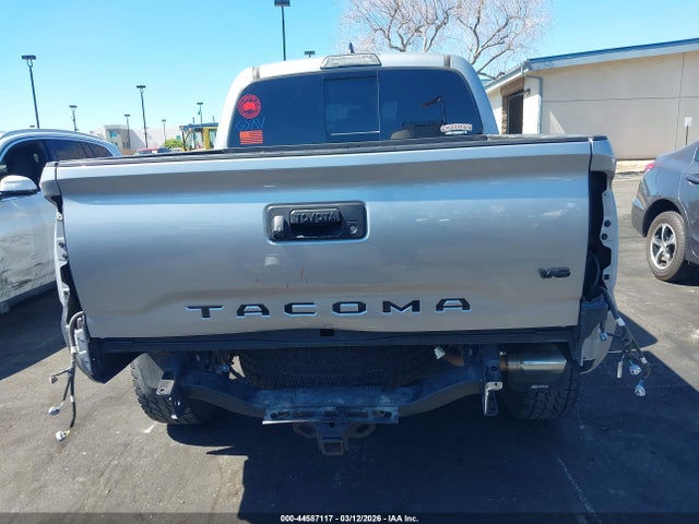 3TMCZ5AN6KM198948 Toyota Tacoma Trd Off Road