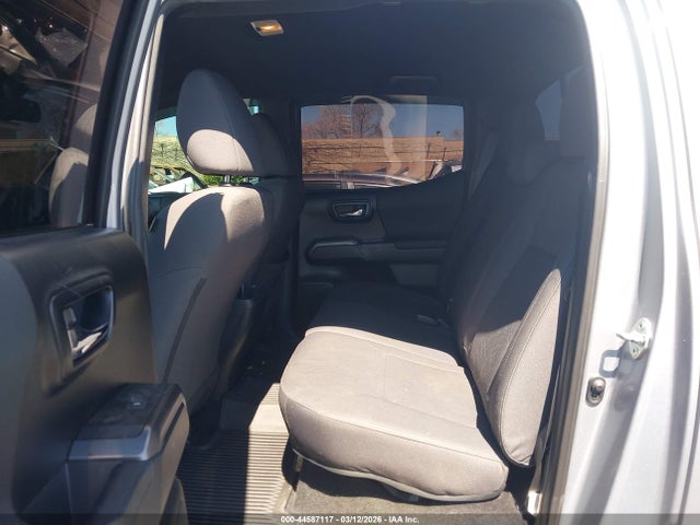 3TMCZ5AN6KM198948 Toyota Tacoma Trd Off Road