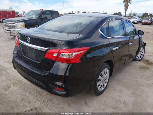 2018 Nissan Sentra S მანქანა იყიდება აუქციონზე, vin: 3N1AB7AP7JY334703, აუქციონის ნომერი: 44587123