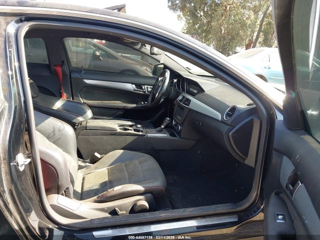 WDDGJ4HB8EG183709 Mercedes-Benz C 250