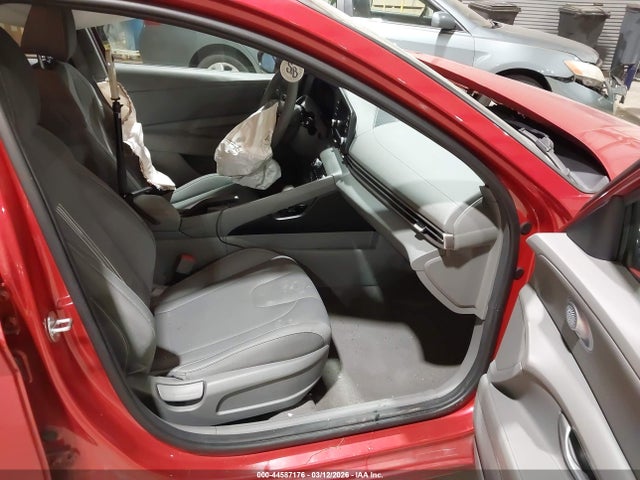 44587176 :رقم المزاد ، 5NPLM4AG2PH110422 vin ، 2023 Hyundai Elantra Sel مزاد بيع