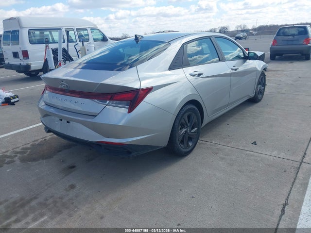 5NPLM4AG0MH051835 Hyundai ELANTRA SEL