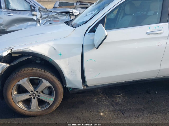 WDC0G4KB4JF476343 Mercedes-Benz Glc 300 4matic