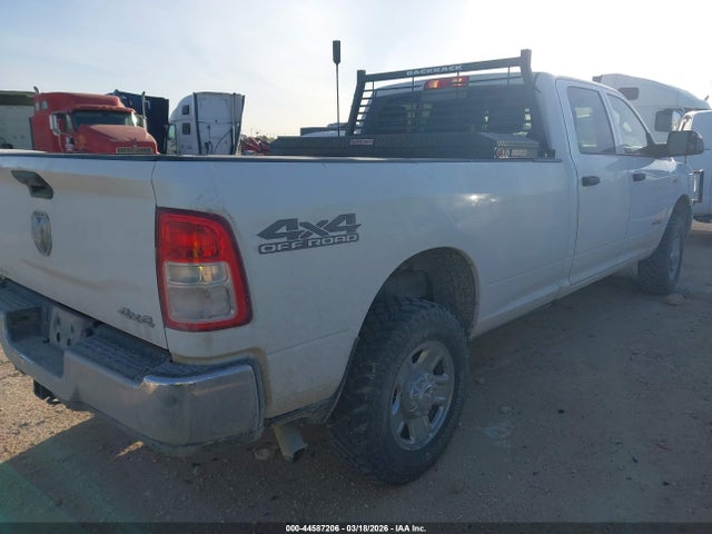 44587206 :رقم المزاد ، 3C6UR5HJ8NG438261 vin ، 2022 Ram 2500 Tradesman  4x4 8' Box مزاد بيع