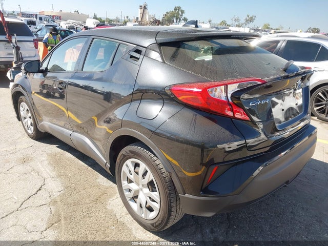 2021 TOYOTA C-HR JTNKHMBX4M1111116 Photo 2