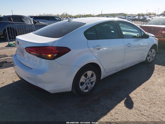 Aukcja sprzedaży 2017 Kia Forte Lx, vin: 3KPFL4A70HE115379, numer aukcji: 44587249