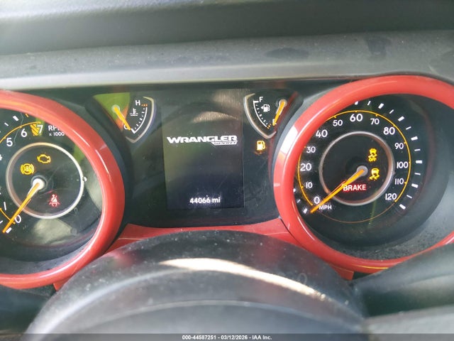 44587251 :رقم المزاد ، 1C4HJXDG0NW227385 vin ، 2022 Jeep Wrangler Unlimited Sport 4x4 مزاد بيع
