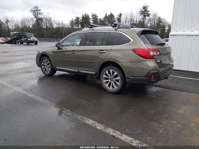 44587268 :رقم المزاد ، 4S4BSETC3J3229659 vin ، 2018 Subaru Outback 3.6r Touring مزاد بيع
