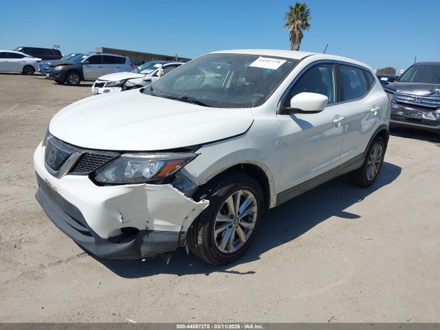 JN1BJ1CP0KW210136 Nissan Rogue Sport S