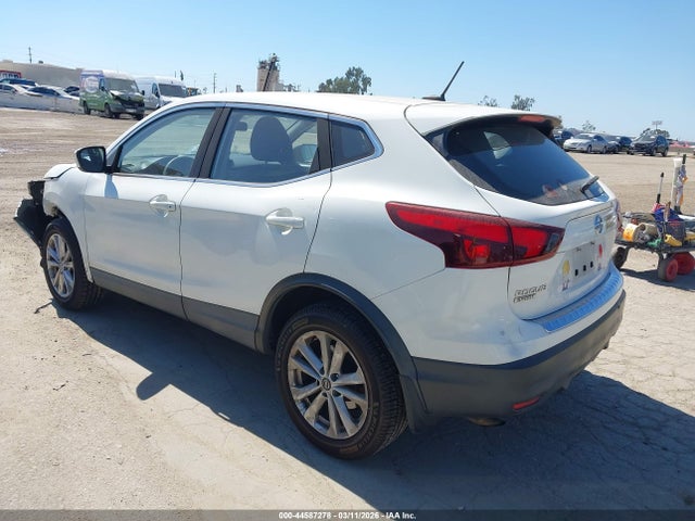JN1BJ1CP0KW210136 Nissan Rogue Sport S