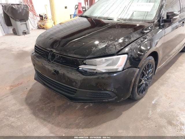 3VWD07AJXEM222631 Volkswagen Jetta 1.8t Se