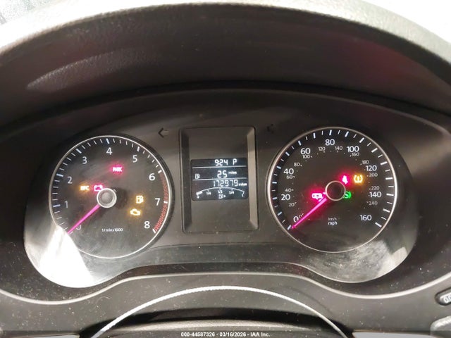 3VWD07AJXEM222631 Volkswagen Jetta 1.8t Se