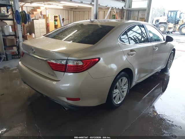 44587347 :رقم المزاد ، JTHBK1GG8D2003684 vin ، 2013 Lexus Es 350 مزاد بيع