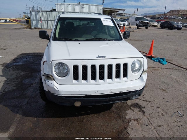 1C4NJPBB5GD576132 Jeep Patriot Sport