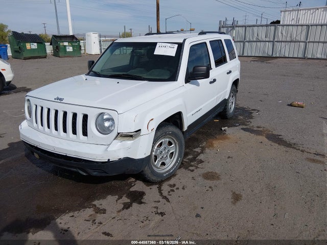 1C4NJPBB5GD576132 Jeep Patriot Sport