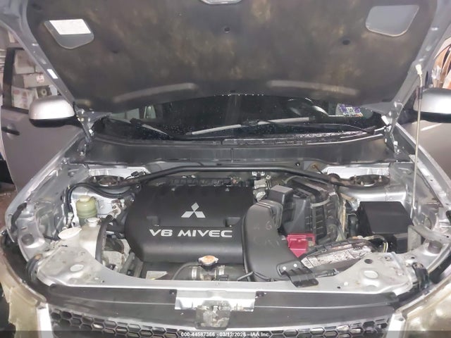 2007 MITSUBISHI OUTLANDER JA4MT31X47U005740 Photo 9