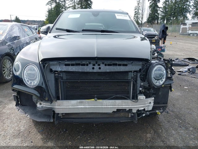 2018 BENTLEY BENTAYGA SJAAC4ZV5JC019453 Photo 5
