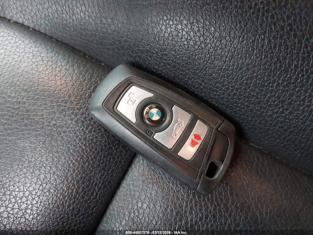 BMW 528i Xdrive 2016 WBA5A7C52GG146319 Image 11