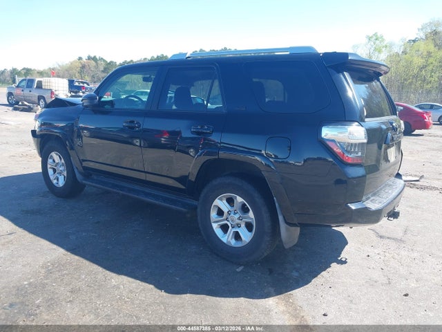 2018 TOYOTA 4RUNNER JTEZU5JR2J5177980 Photo 2