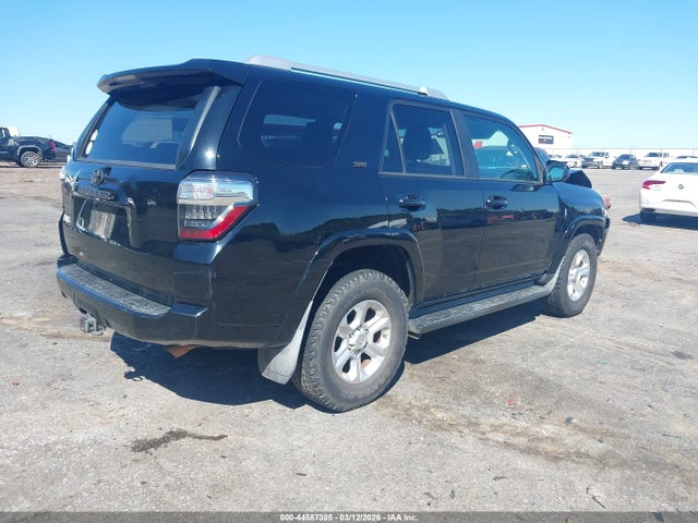 2018 TOYOTA 4RUNNER JTEZU5JR2J5177980 Photo 3
