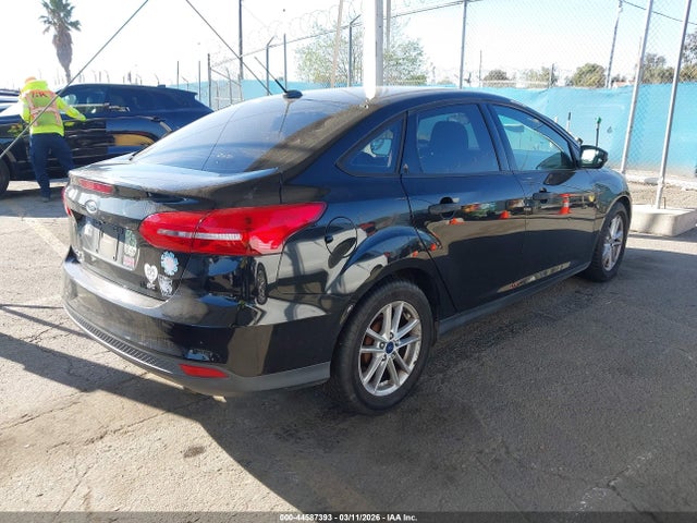 Ford FOCUS SE 2015 1FADP3F28FL320980 Image 4