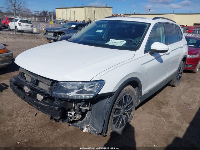 Продаж на аукціоні авто 2021 Volkswagen Tiguan 2.0t Se/2.0t Se R-line Black/2.0t Sel, vin: 3VV2B7AX3MM047504, номер лоту: 44587411