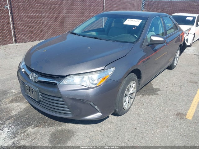 Toyota CAMRY LE 2017 4T1BF1FK9HU440983 Image 2