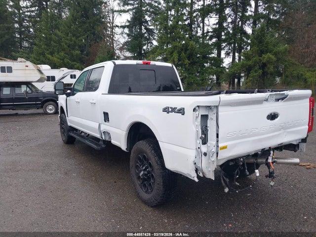 Ford F-350 Lariat 2024 1FT8W3BN5RED62112 Image 3