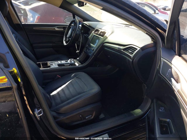 2017 FORD FUSION ENERGI 3FA6P0PU3HR329873 Photo 4