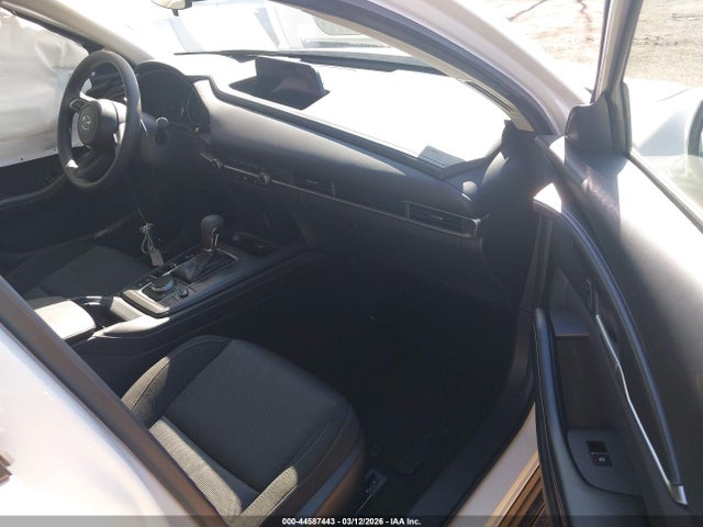 44587443 :رقم المزاد ، 3MVDMBAMXSM834293 vin ، 2025 Mazda Cx-30 2.5 S مزاد بيع