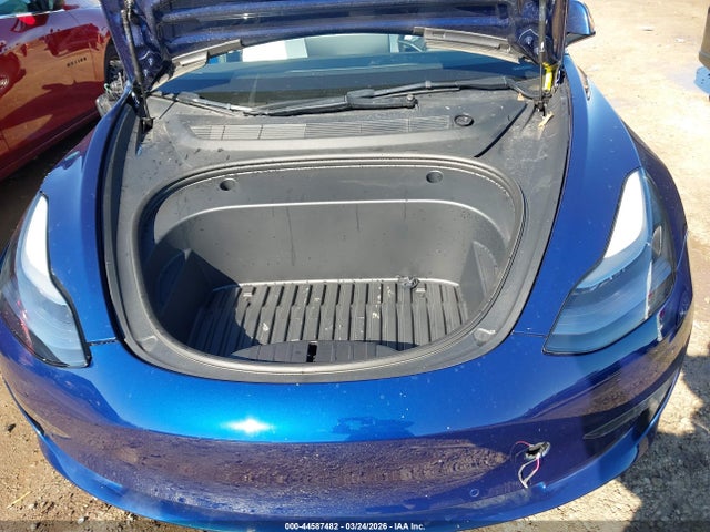 44587482 :رقم المزاد ، 5YJ3E1EB0NF165036 vin ، 2022 Tesla Model 3 Long Range Dual Motor All-wheel Drive مزاد بيع