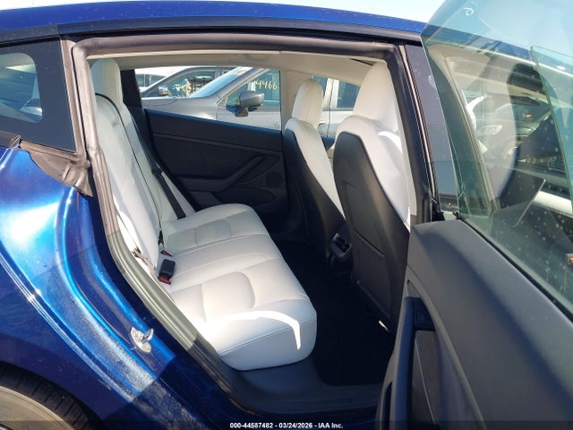 44587482 :رقم المزاد ، 5YJ3E1EB0NF165036 vin ، 2022 Tesla Model 3 Long Range Dual Motor All-wheel Drive مزاد بيع