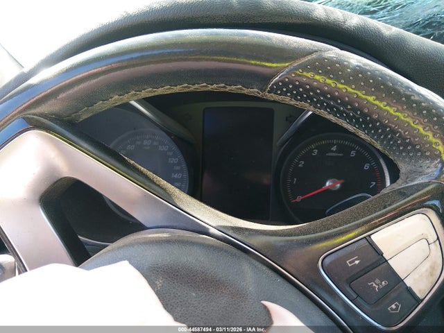 2015 Mercedes-benz C 300 4matic მანქანა იყიდება აუქციონზე, vin: 55SWF4KB9FU038916, აუქციონის ნომერი: 44587494