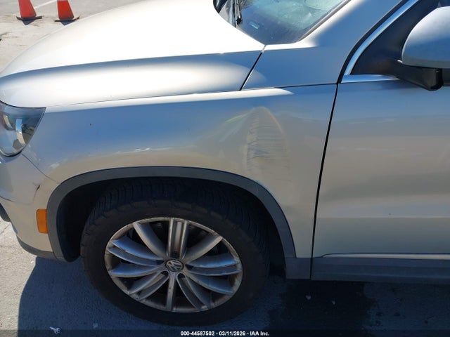 2012 VOLKSWAGEN TIGUAN WVGAV7AX7CW514077 Photo 5