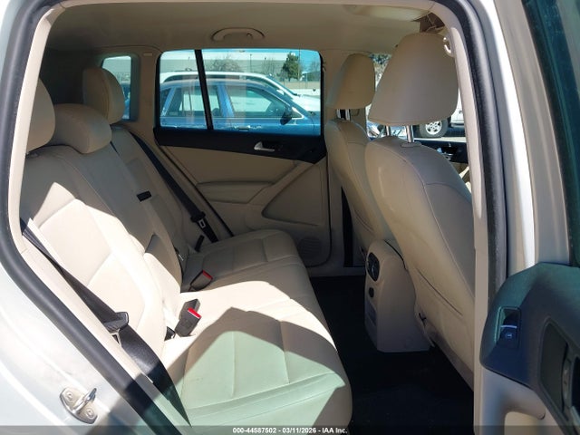2012 VOLKSWAGEN TIGUAN WVGAV7AX7CW514077 Photo 7