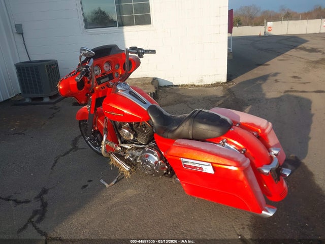 2012 HARLEY-DAVIDSON FLHX 1HD1KBM1XCB640897 Photo 2