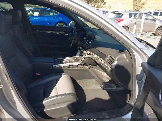 1HGCV2F3XJA013833 Honda Accord Sport 2.0t