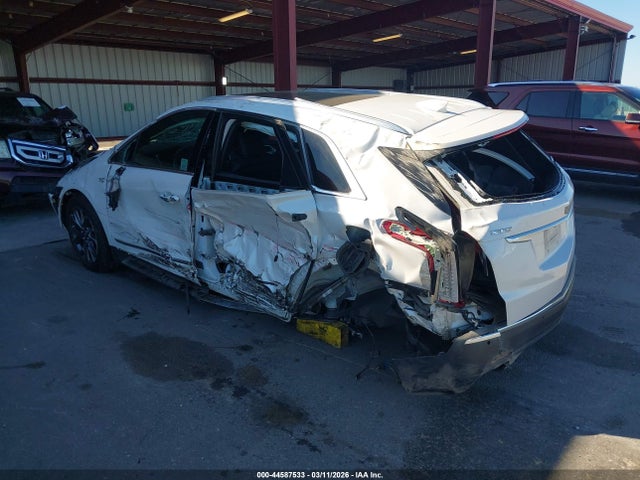 2019 CADILLAC XT5 1GYKNCRS0KZ299711 Photo 2