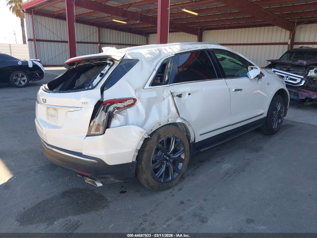2019 CADILLAC XT5 1GYKNCRS0KZ299711 Photo 3